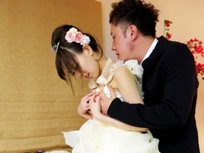 Cô dâu bị cấp trên cưỡng dâm trong đêm trước ngày cưới